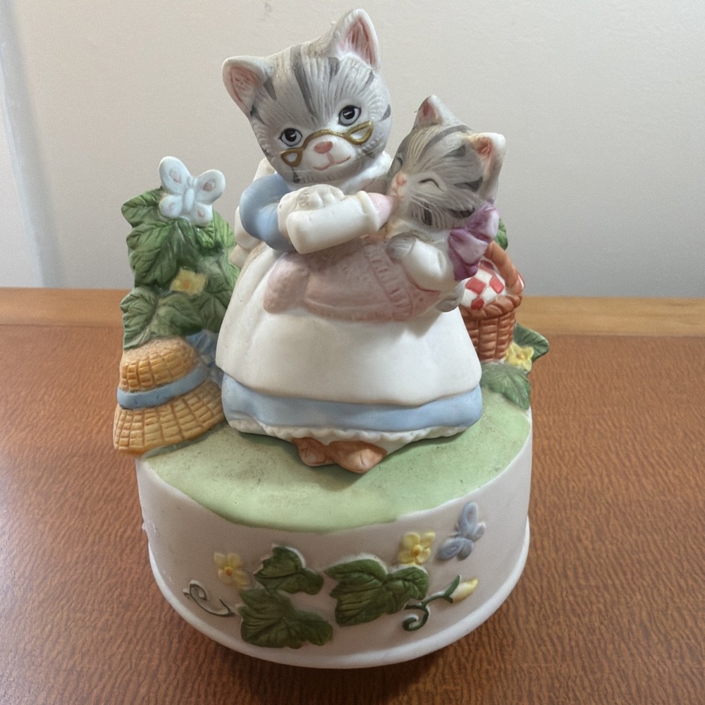 VTG  Schmid Kitty Cucumber Music Box 1989 Mom & Baby You & Me Against The World